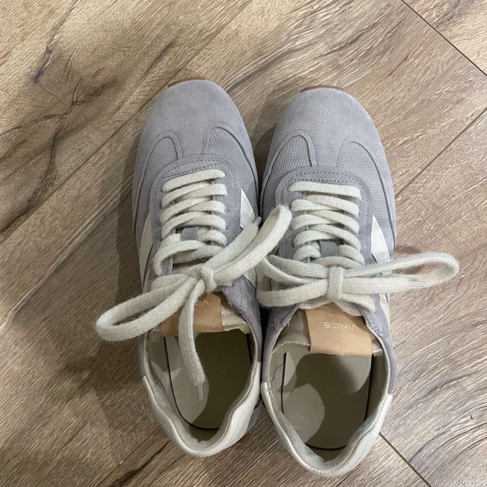 Vince Women's Light Gray Suede Athletic Shoes